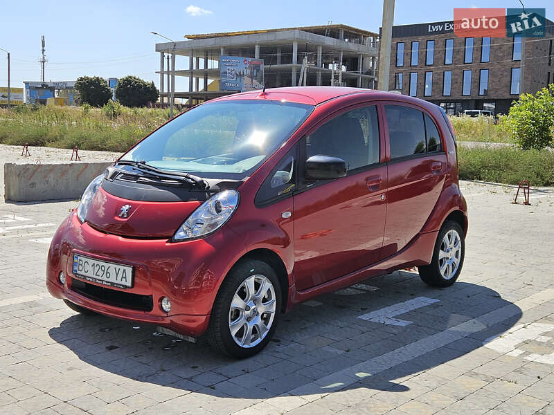 Хэтчбек Peugeot iOn 2018 в Львове Хэтчбек Peugeot iOn 2018 в Львове