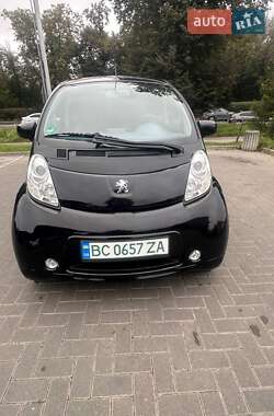 Хэтчбек Peugeot iOn 2016 в Львове