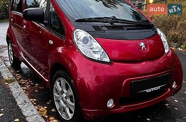 Хэтчбек Peugeot iOn 2014 в Умани
