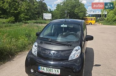 Хэтчбек Peugeot iOn 2012 в Кропивницком