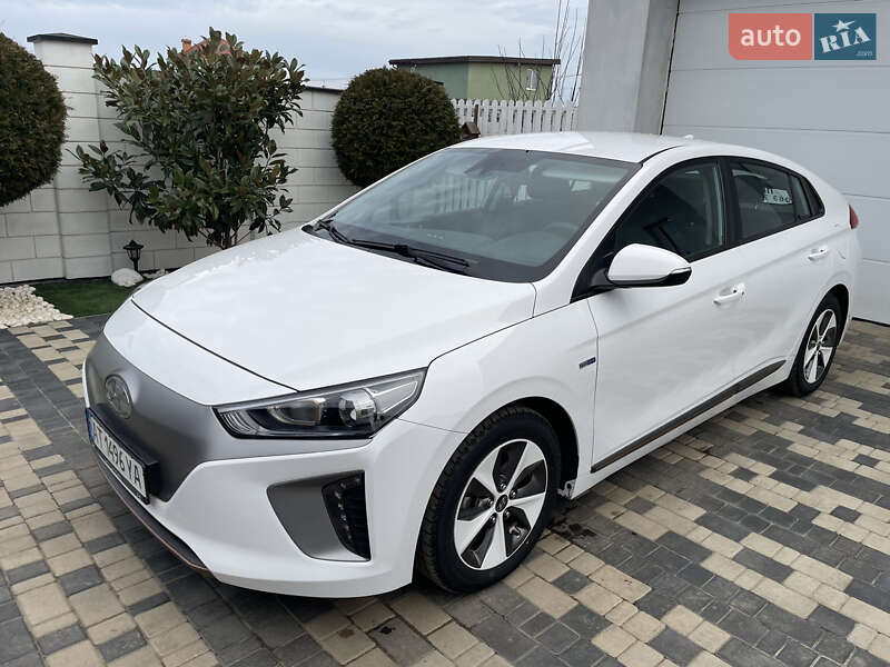 Хэтчбек Hyundai Ioniq 2017 в Одессе