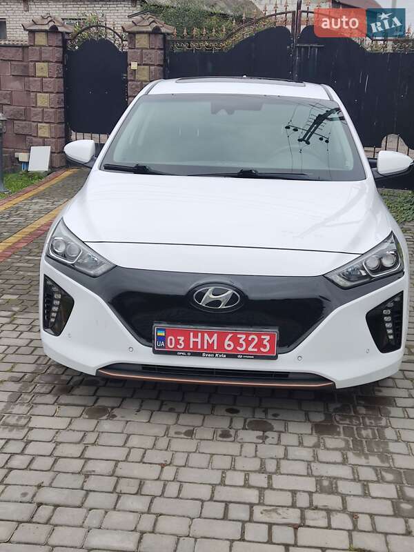 Хэтчбек Hyundai Ioniq 2018 в Луцке Хэтчбек Hyundai Ioniq 2018 в Луцке