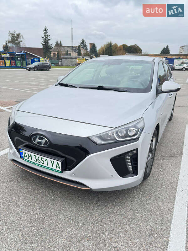 Хэтчбек Hyundai Ioniq 2018 в Житомире Хэтчбек Hyundai Ioniq 2018 в Житомире