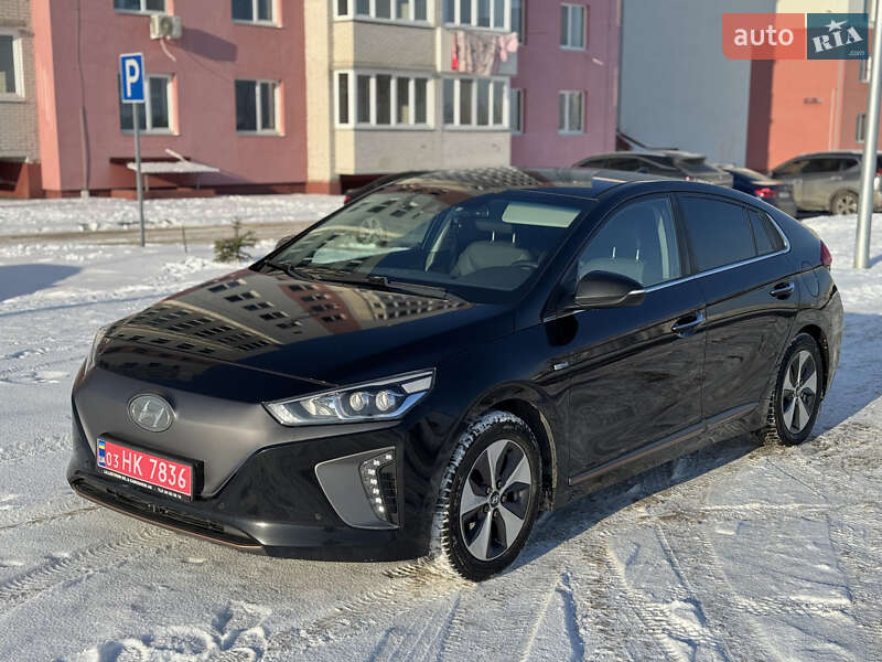 Хэтчбек Hyundai Ioniq 2017 в Виннице Хэтчбек Hyundai Ioniq 2017 в Виннице