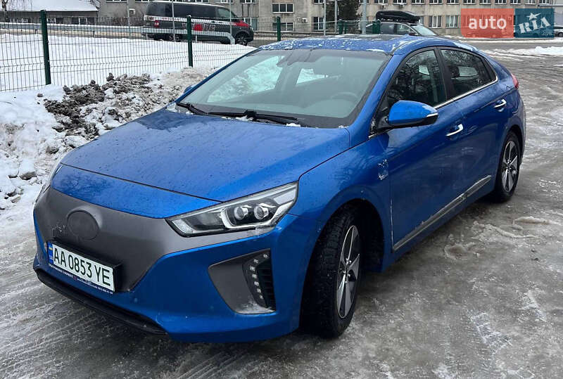 Хэтчбек Hyundai Ioniq 2018 в Киеве