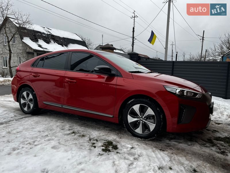 Хэтчбек Hyundai Ioniq 2018 в Луцке