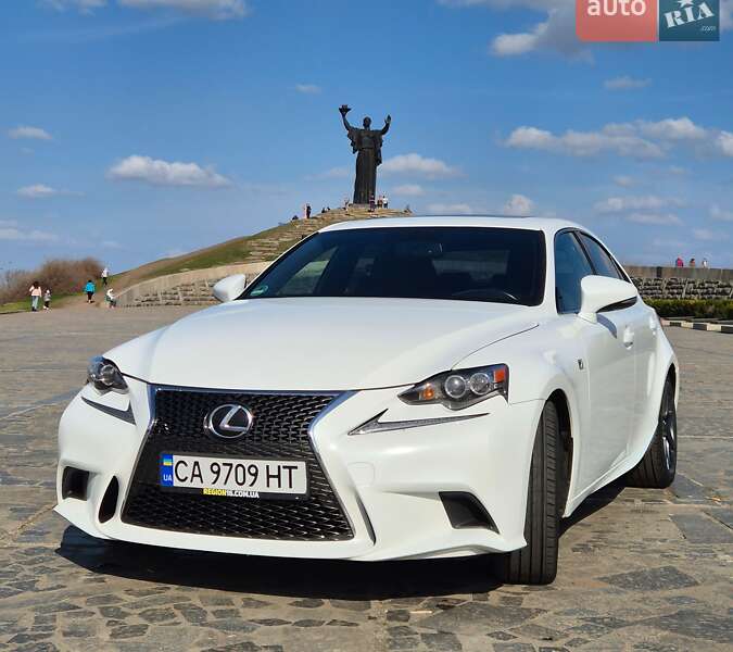 Седан Lexus IS 2016 в Черкассах