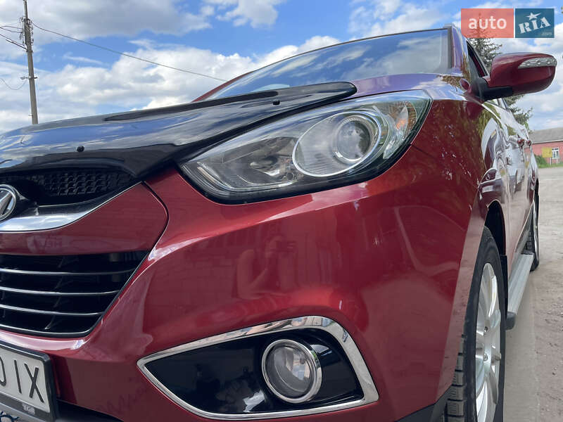 Внедорожник / Кроссовер Hyundai ix35 2010 в Золотоноше