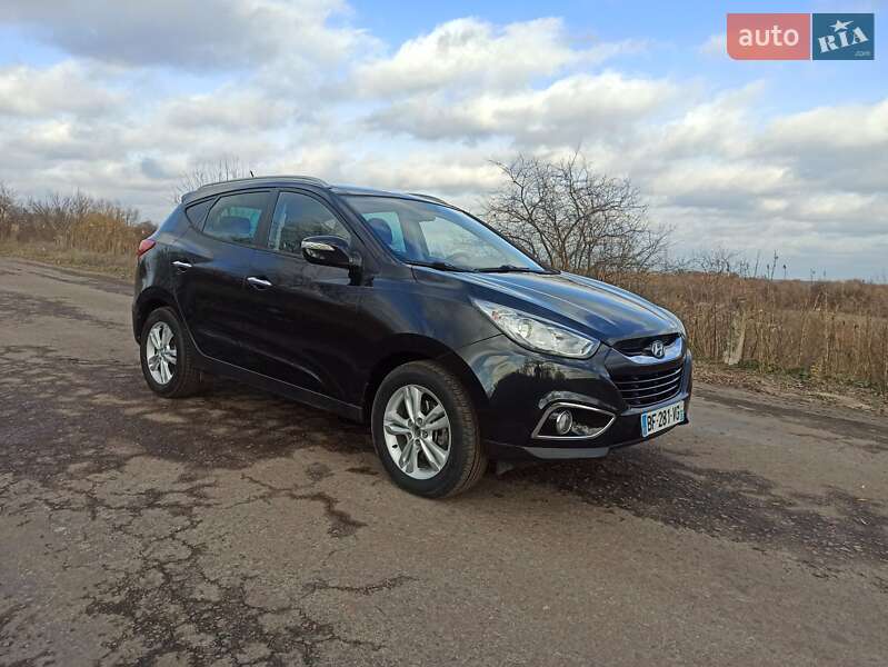 Внедорожник / Кроссовер Hyundai ix35 2010 в Луцке