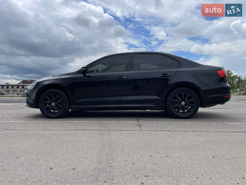 Седан Volkswagen Jetta 2012 в Николаеве