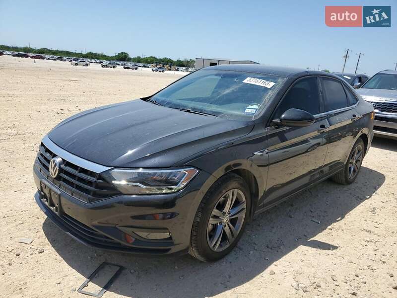 Седан Volkswagen Jetta 2018 в Львове