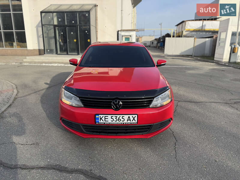 Седан Volkswagen Jetta 2011 в Днепре