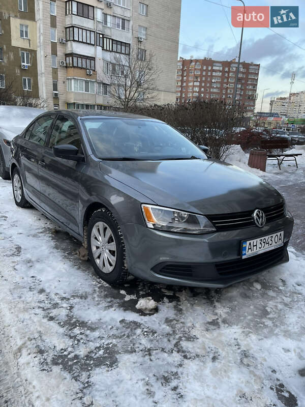 Седан Volkswagen Jetta 2014 в Киеве Седан Volkswagen Jetta 2014 в Киеве