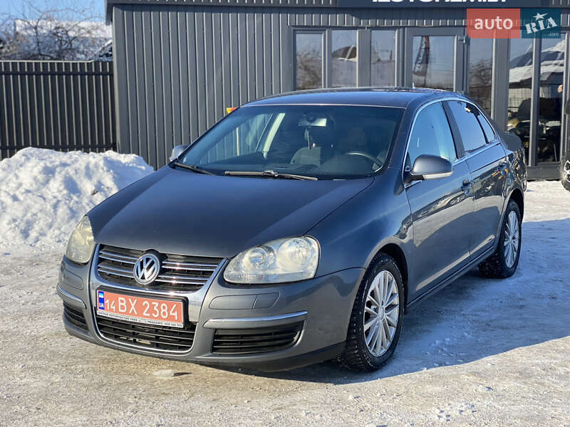 Седан Volkswagen Jetta 2007 в Староконстантинове