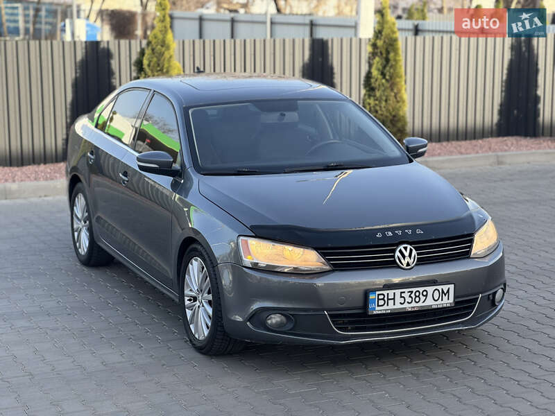 Седан Volkswagen Jetta 2011 в Одессе Седан Volkswagen Jetta 2011 в Одессе