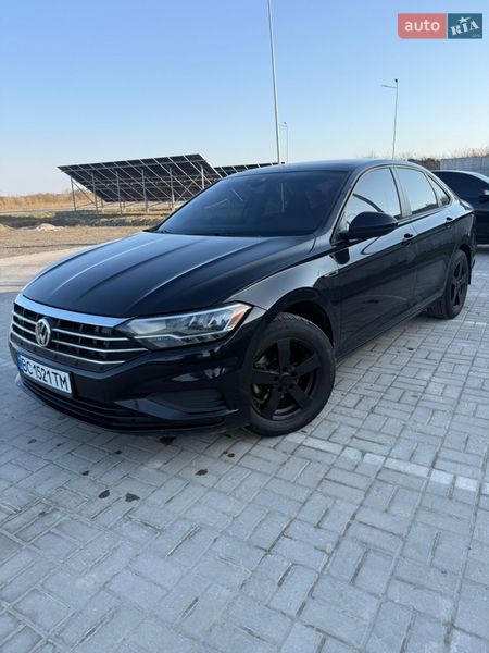 Седан Volkswagen Jetta 2018 в Львове