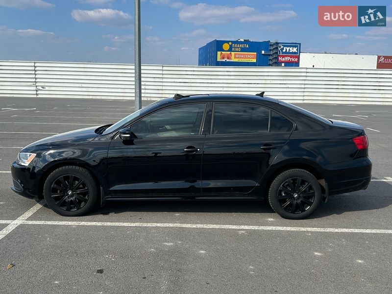 Седан Volkswagen Jetta 2012 в Львове