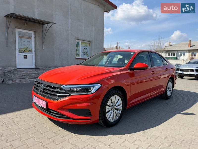 Седан Volkswagen Jetta 2018 в Луцьку