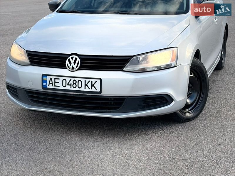 Седан Volkswagen Jetta 2012 в Дніпрі