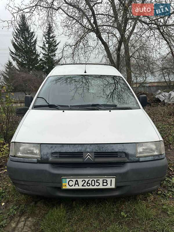 Грузовой фургон Citroen Jumpy 2000 в Катеринополе Грузовой фургон Citroen Jumpy 2000 в Катеринополе