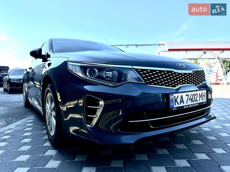 Седан Kia K5 2015 в Полтаве