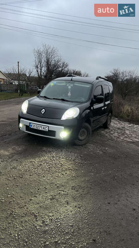 Минивэн Renault Kangoo 2012 в Краснограде Минивэн Renault Kangoo 2012 в Краснограде