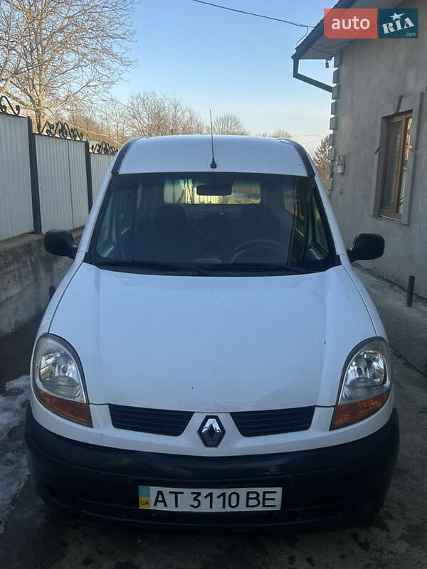 Минивэн Renault Kangoo 2005 в Снятине