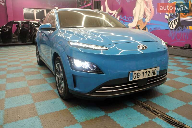 Внедорожник / Кроссовер Hyundai Kona Electric 2022 в Киеве