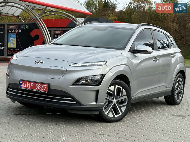 Внедорожник / Кроссовер Hyundai Kona 2023 в Тернополе