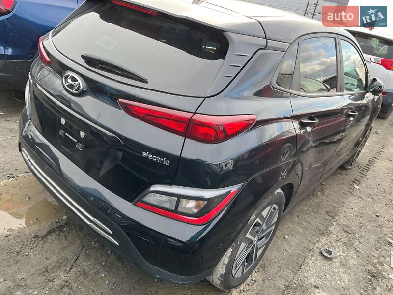 Позашляховик / Кросовер Hyundai Kona 2023 в Львові