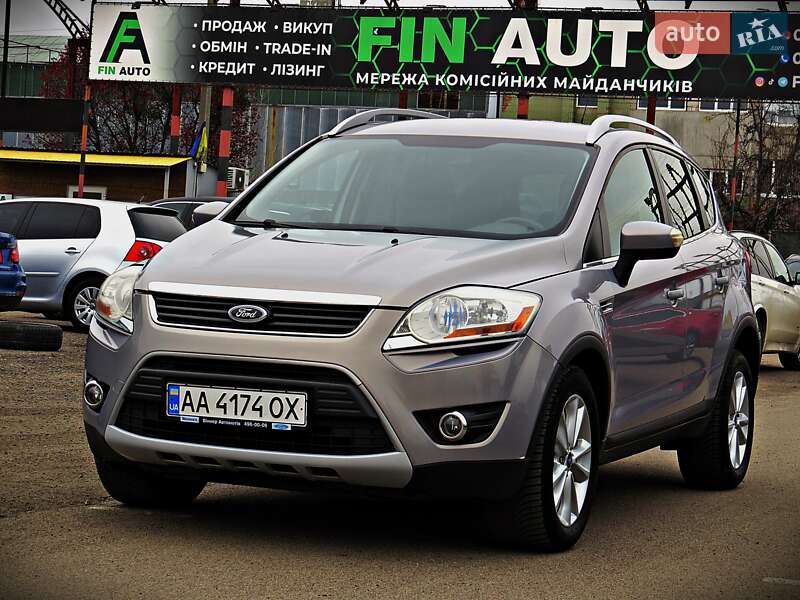 Позашляховик / Кросовер Ford Kuga 2012 в Черкасах