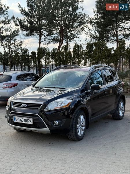 Внедорожник / Кроссовер Ford Kuga 2010 в Новояворовске