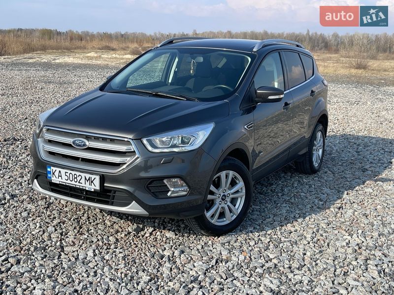Внедорожник / Кроссовер Ford Kuga 2018 в Киеве Внедорожник / Кроссовер Ford Kuga 2018 в Киеве