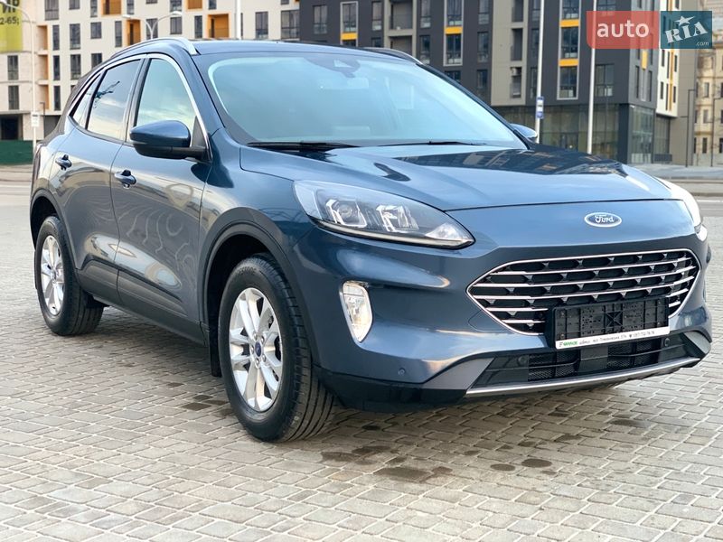 Внедорожник / Кроссовер Ford Kuga 2023 в Харькове