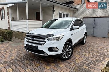 Позашляховик / Кросовер Ford Kuga 2019 в Прилуках