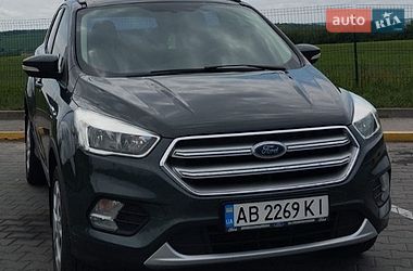 Позашляховик / Кросовер Ford Kuga 2017 в Хмельницькому