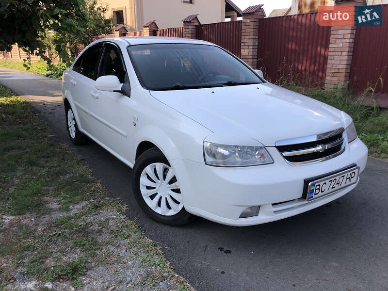 Седан Chevrolet Lacetti 2010 в Шептицькому Седан Chevrolet Lacetti 2010 в Шептицькому
