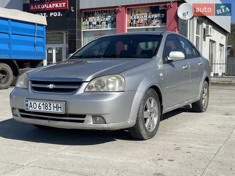 Седан Chevrolet Lacetti 2004 в Солотвине Седан Chevrolet Lacetti 2004 в Солотвине