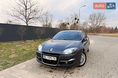 Ліфтбек Renault Laguna 2011 в Стрию Ліфтбек Renault Laguna 2011 в Стрию