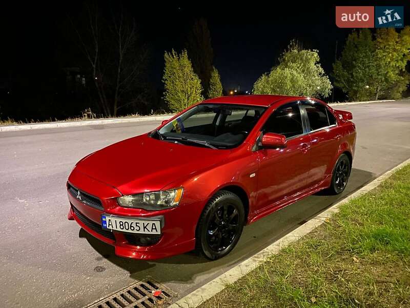 Седан Mitsubishi Lancer 2009 в Киеве