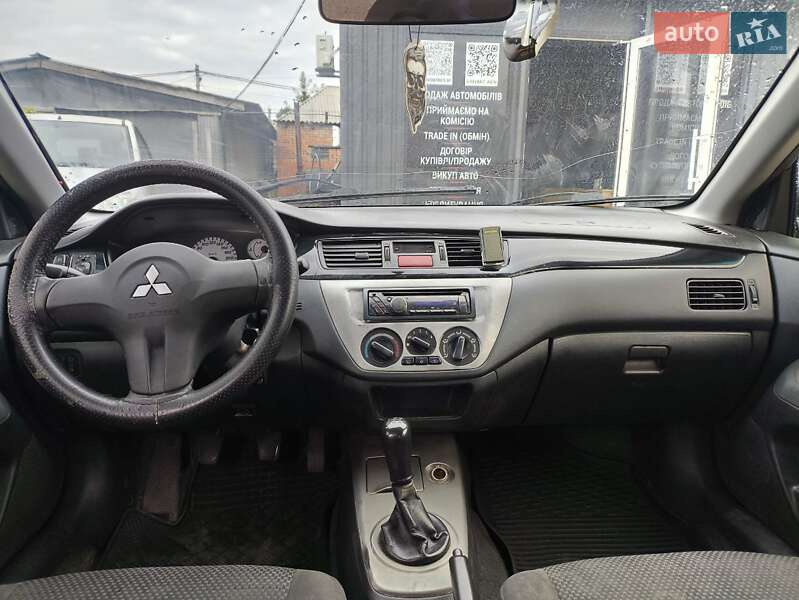 Седан Mitsubishi Lancer 2008 в Дніпрі Седан Mitsubishi Lancer 2008 в Дніпрі