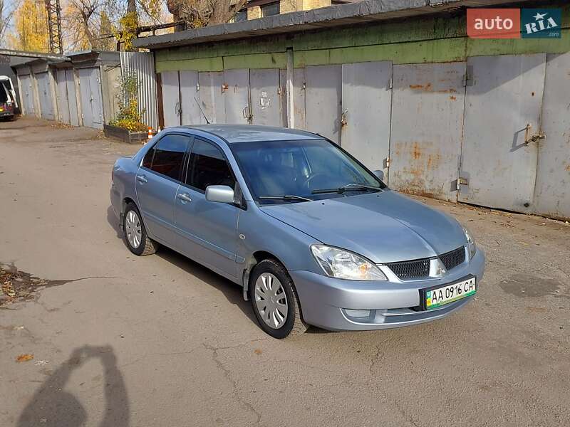 Седан Mitsubishi Lancer 2006 в Киеве