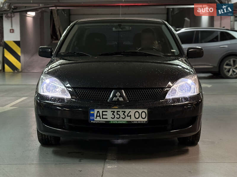 Седан Mitsubishi Lancer 2008 в Днепре