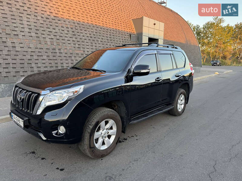 Внедорожник / Кроссовер Toyota Land Cruiser Prado 2016 в Киеве