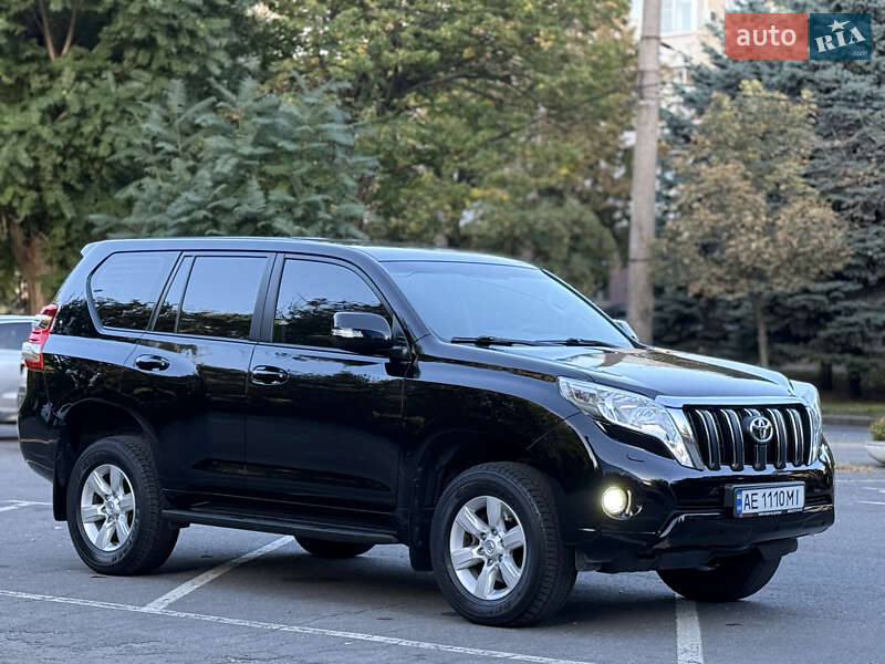 Внедорожник / Кроссовер Toyota Land Cruiser Prado 2016 в Днепре Внедорожник / Кроссовер Toyota Land Cruiser Prado 2016 в Днепре