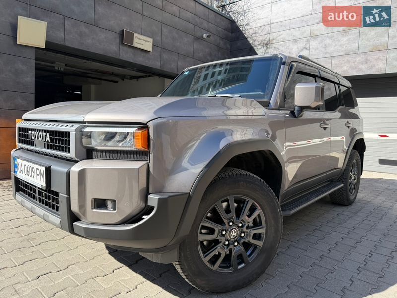 Внедорожник / Кроссовер Toyota Land Cruiser Prado 2025 в Киеве