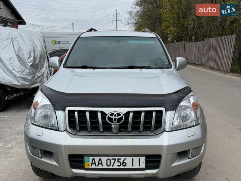 Позашляховик / Кросовер Toyota Land Cruiser Prado 2004 в Києві