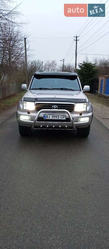 Внедорожник / Кроссовер Toyota Land Cruiser 2005 в Киеве Внедорожник / Кроссовер Toyota Land Cruiser 2005 в Киеве
