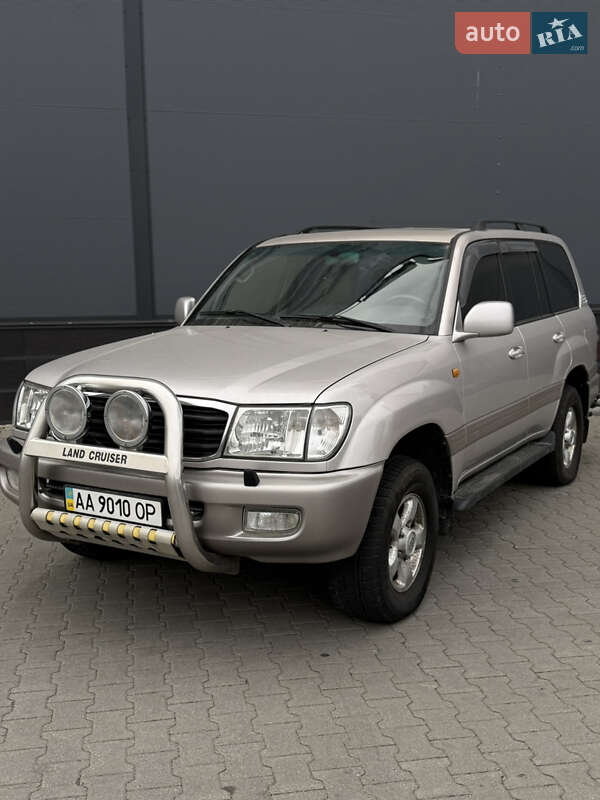 Позашляховик / Кросовер Toyota Land Cruiser 2001 в Києві