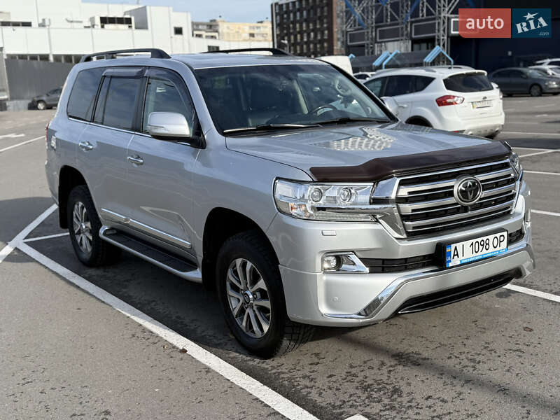 Внедорожник / Кроссовер Toyota Land Cruiser 2017 в Киеве